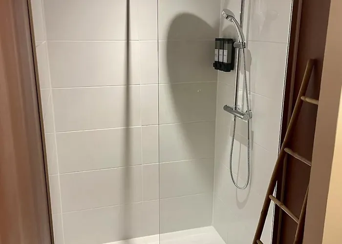 T2 Atypique, Proche Bordeaux, Parking Gratuit بيت للعطل